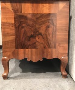 Secretary- lower part of side view- right- styylish