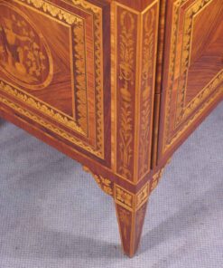 Giuseppe Maggiolini Commode- corner- styylish