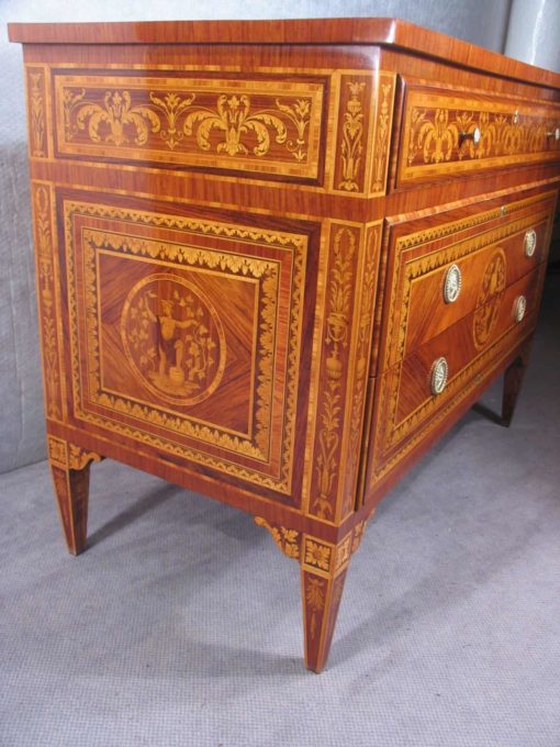 Giuseppe Maggiolini Commode- side- styylish