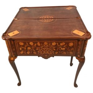 Dutch Card table