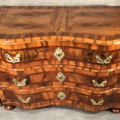 Baroque Chest- front- styylish