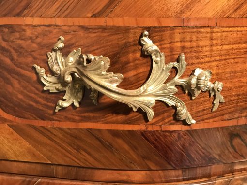 Baroque Chest of Drawers walnut- closeup drawer- styylish