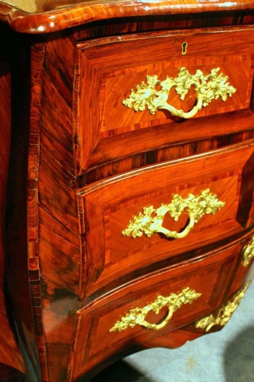 Louis XV Chest of Drawers- closeup drawers- styylish