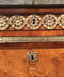 Gustavian Commode Sweden- closeup drawers- styylish