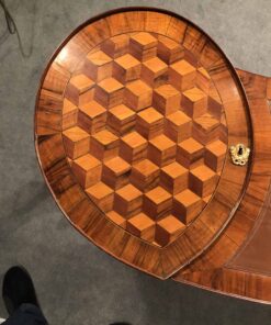 Louis XVI working table- closeup marquetry- styylish