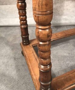 German Baroque Table- closeup legs- styylish