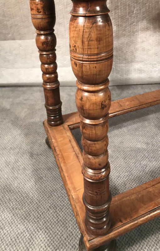 German Baroque Table- closeup legs- styylish