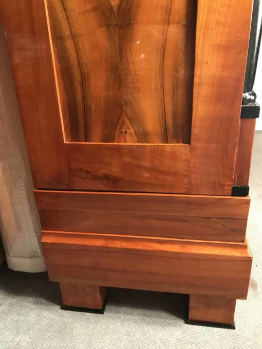 Biedermeier Wardrobe walnut- base- styylish