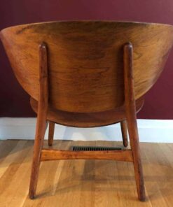Hans Wegner Shell Chair- back- styylish