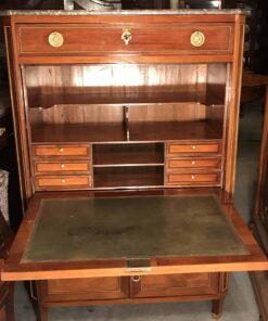Antique Desk- interior- styylish