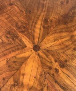 Biedermeier Table- detail top- styylish