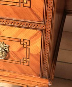 Antique Vanity- closeup drawers- styylish