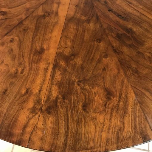 Biedermeier Table- closeup top- styylish