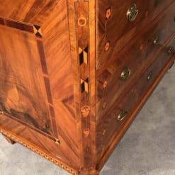 Louis XVI Commode walnut- closeup corner- styylish