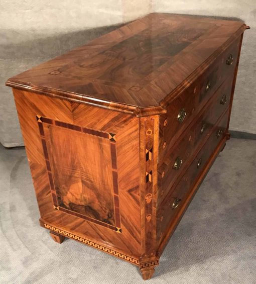 Louis XVI Commode walnut- corner- styylish