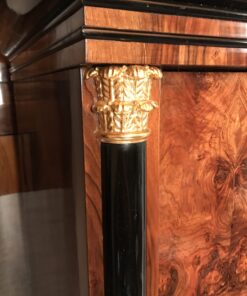 Biedermeier Wardrobe walnut- closeup- styylish