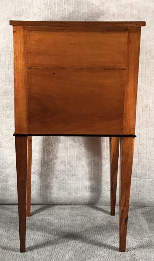 Biedermeier Cabinet- backviel- styylish