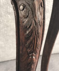 Baroque Side Table- Detail of leg- styylish