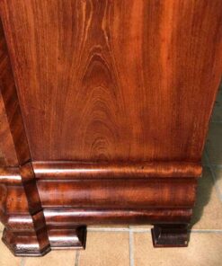 Library cabinet- detail of the base- styylish