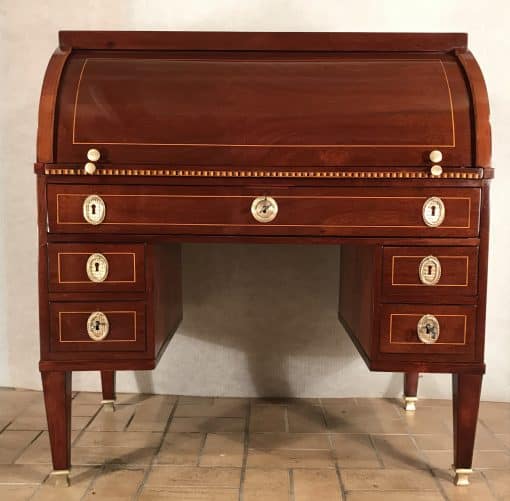 Louis XVI Cylinder desk- front- styylish