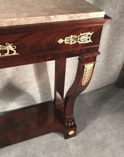 Console table mahogany- view of the right side- styylish