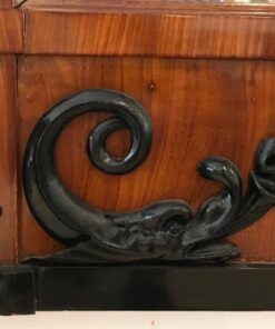 Empire Wall Mirror - Bottom of Frame Decoration - Styylish