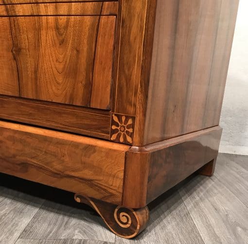 French Antique chest- detail of the feet- styylish