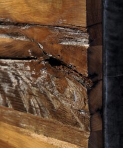 Reclaimed wood- detail of oak wood- styylish