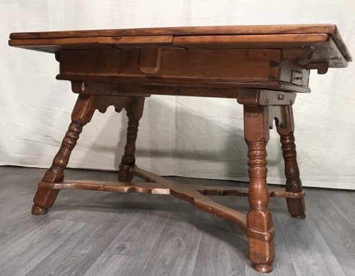 18th century Farm Table- three-quarter view- styylish