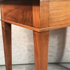 Biedermeier card table- walnut veneer, left front corner- styylish