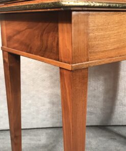 Biedermeier card table- walnut veneer, left front corner- styylish