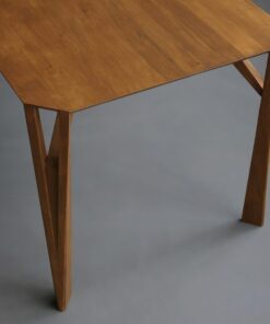 Modern custom made table- detail from the side- styylish