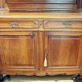 French Country Buffet à Deux Corps Hutch