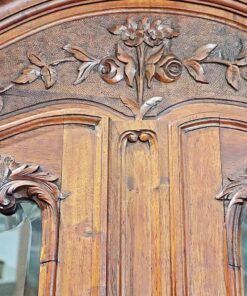 French Country Buffet- top of the doors with floral carving- styylish