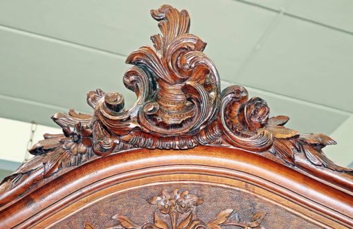 French Country Buffet- top with Rococo carving- styylish