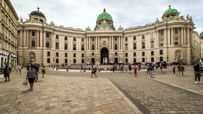 josef Ulrich danhauser-hofburg-styylish