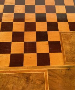 Louis XVI card table- detail of the top with marquetry- styylish