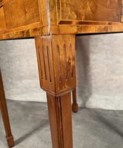 Louis XVI card table- detail of the leg- styylish