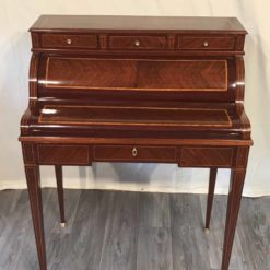 French Secretary Desk- view of the desk with closed top- Styylish