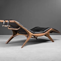 Modern Lounger- three-quarter view- styylish