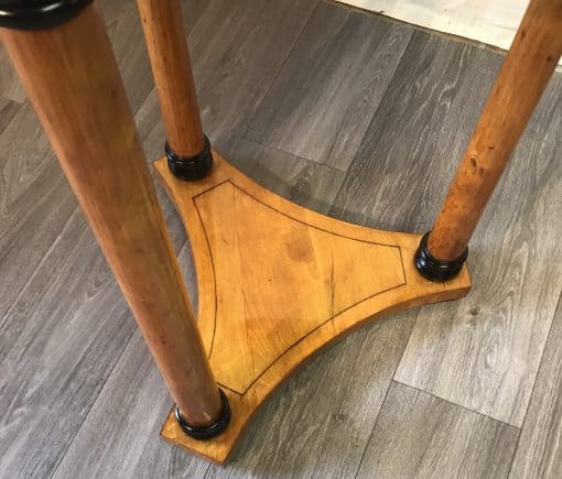 Biedermeier round side table- detail view of the lower part- Styylish