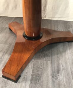 Biedermeier cherry table- view of the trefoil base- Styylish