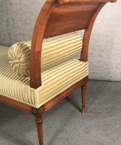 Neoclassical Daybed- side view- Styylish