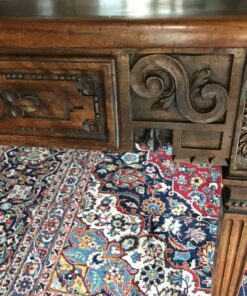 18th Century Farm Table- detail of the apron- styylish