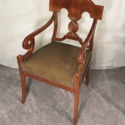 Antique Armchairs- three-quarter-view- Styylish