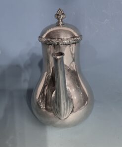 Coffee and Tea Set Silver- detail of the coffee pot- Styylish