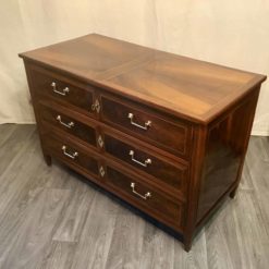 Original Louis XVI Chest of Drawers- Three-quarter view- Styylish