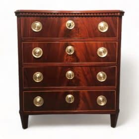 Neoclassical Mahogany Chest of Drawers, 1800