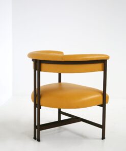 Italian Design Armchair- view from the side- Styylish