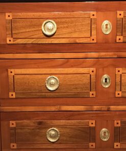 Louis XVI Chest of drawers- detail of the drawers- Styylish